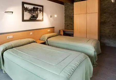 Rural Cal Miquel Hotel 2*