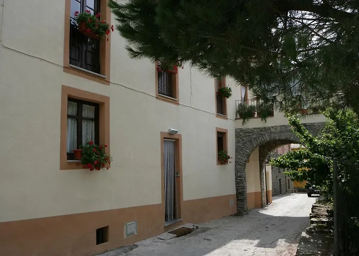 Rural Cal Miquel 2* Anserall (Catalonia)