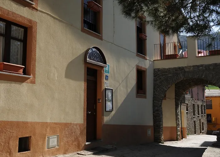 Hotel Rural Cal Miquel 2*